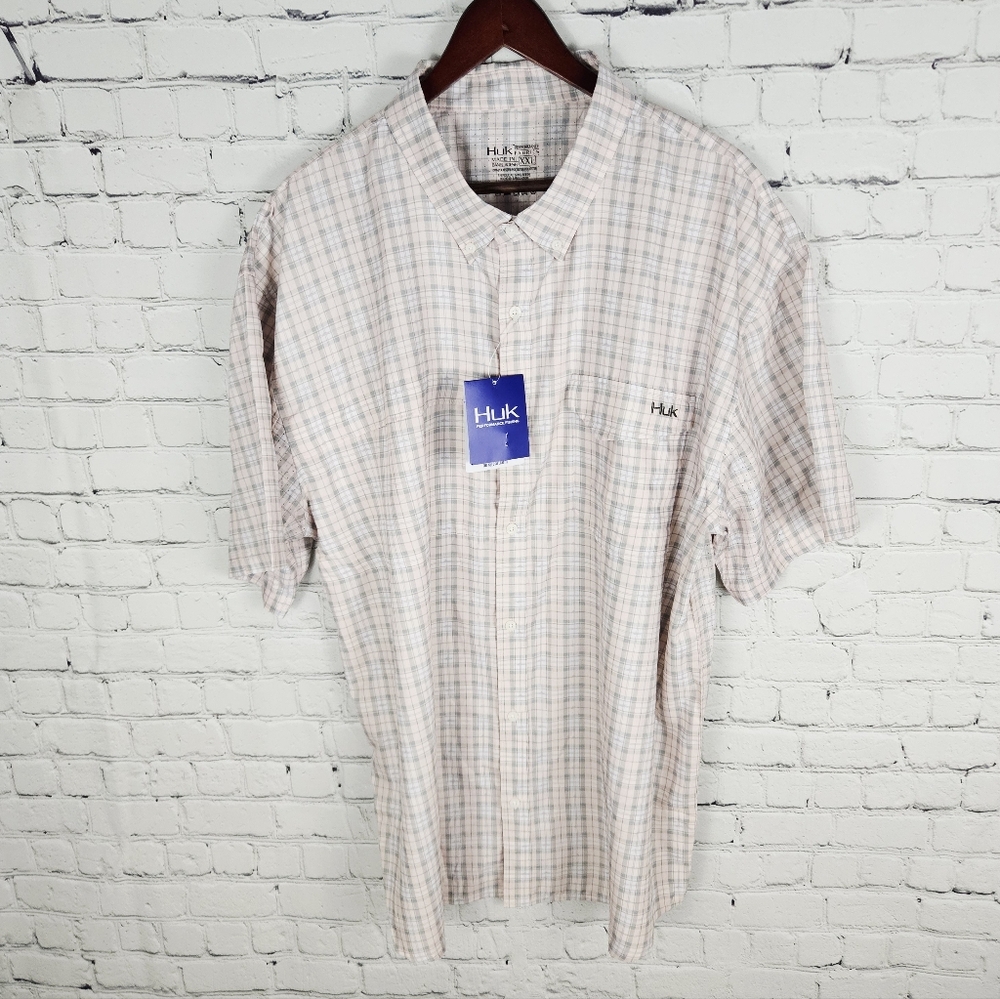 HUK | Tide Point plaid button-up short sleeve performance fishing shirt